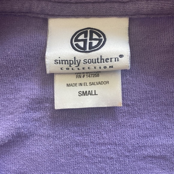 Simply Southern tee shirt. Cute elephant happily wearing pearls on back. - Picture 3 of 3